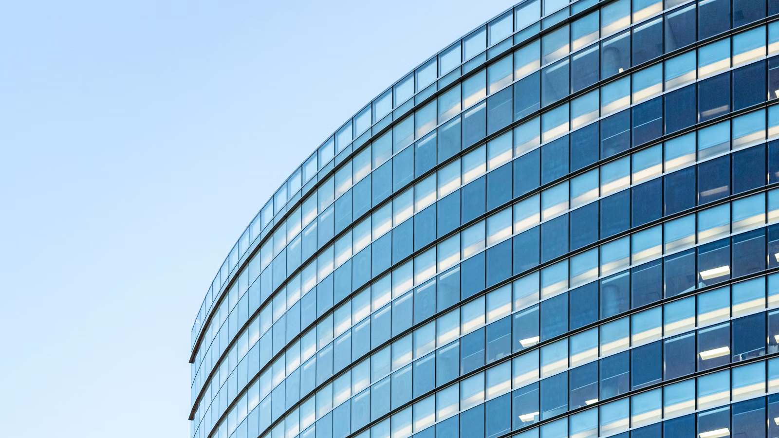 Curtain Walling for Commercial Buildings: A Client-Friendly Guide